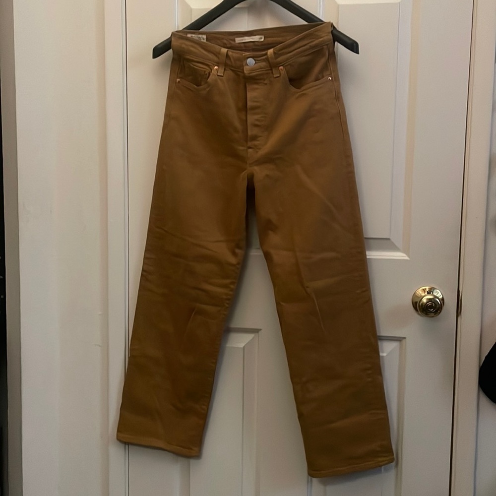 Levi's Premium Ribcage Straight Ankle Jeans